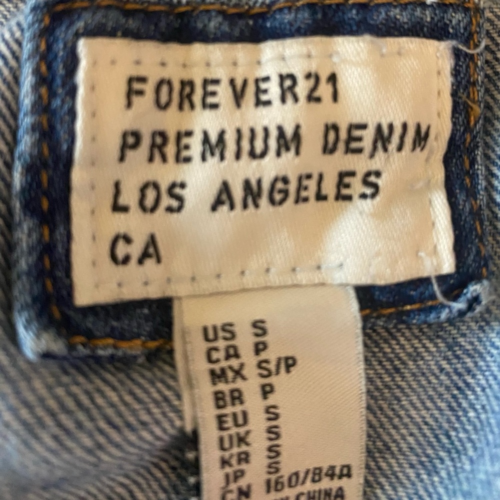 Women’s denim jacket - Picture 2 of 2